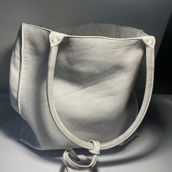 Giorgio Armani White leather handbag made in italy - Picture 4 of 14